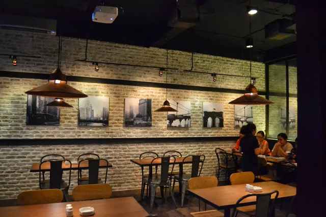  interior  design cafe sederhana minimalis  003 www desainic 