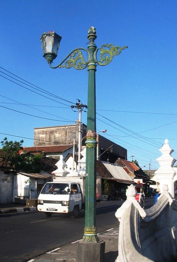  Lampu  PJU Antik  Tiang Lampu  Jalan  Besi Cor FilMaria