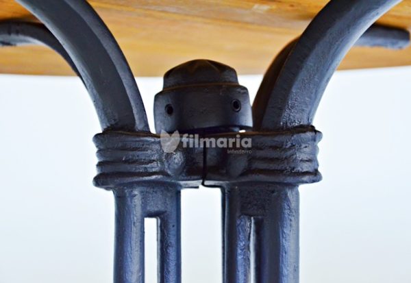 detail kaki meja round meja vintage cast iron