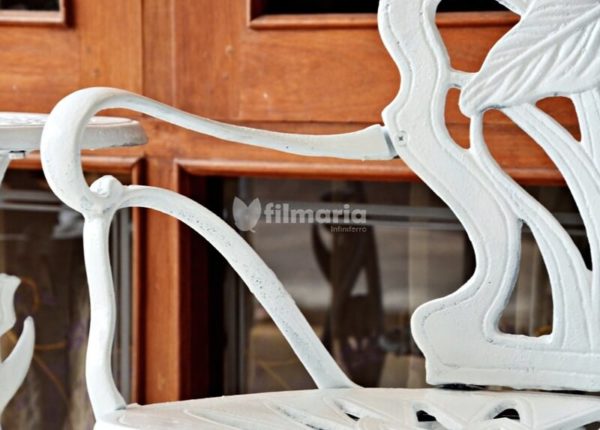 Detail handle corvus set meja kursi cast iron